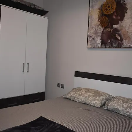 Mavrikios Luxury * Nea Kallikrateia