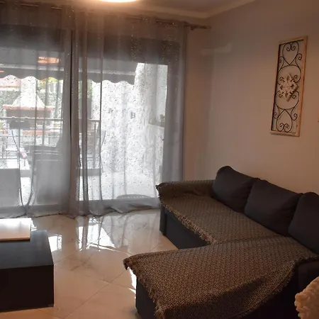 Mavrikios Luxury Apartment Nea Kallikrateia