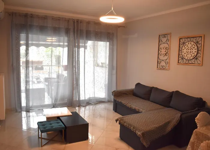 Mavrikios Luxury Apartment *