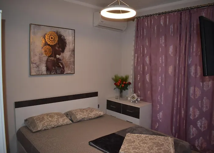 Mavrikios Luxury Apartment *