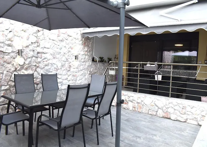 Mavrikios Luxury Apartment Nea Kallikrateia